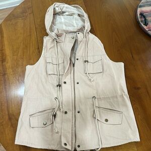 Womans Khaki Utility Vest